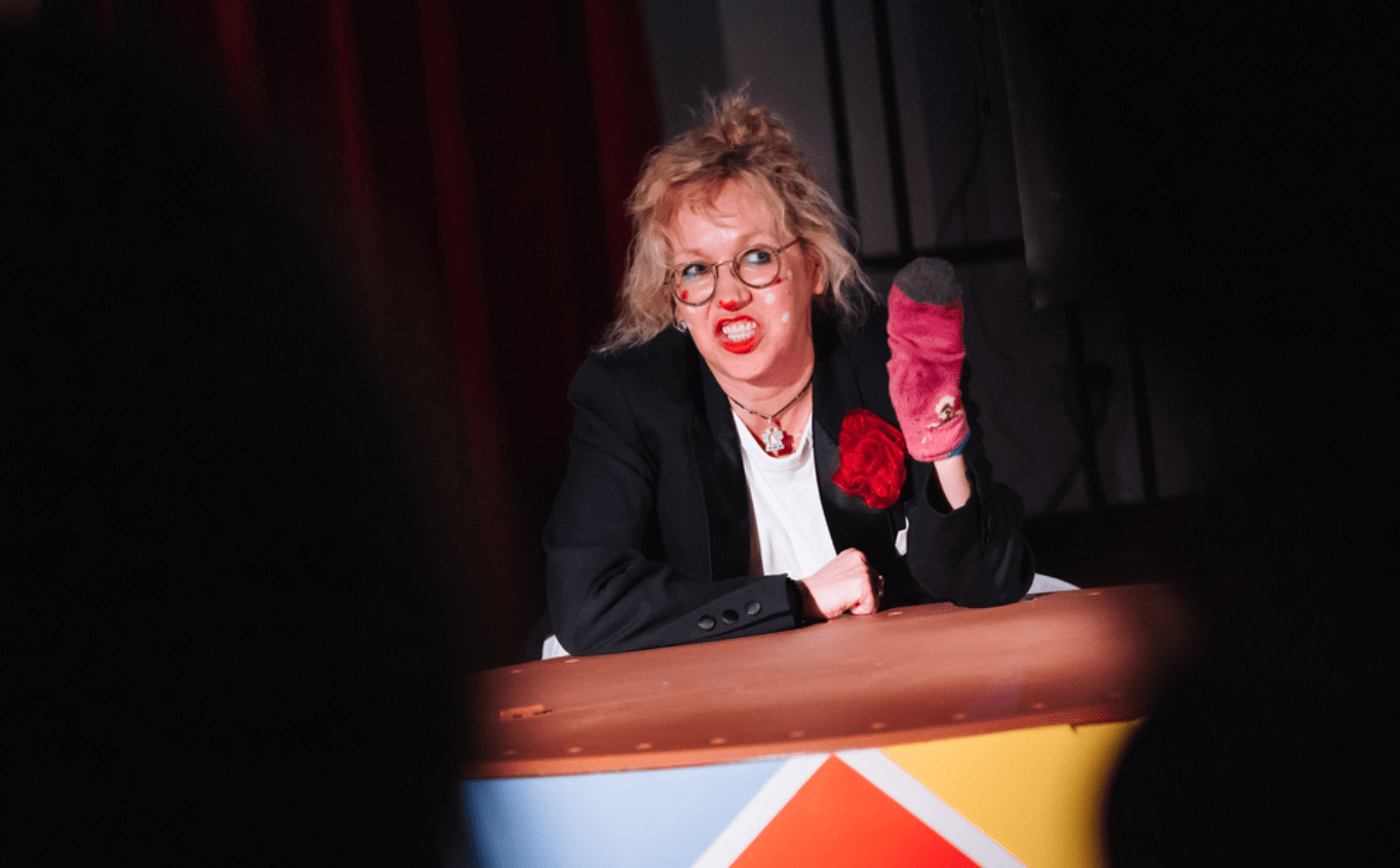 Цирк с предметами