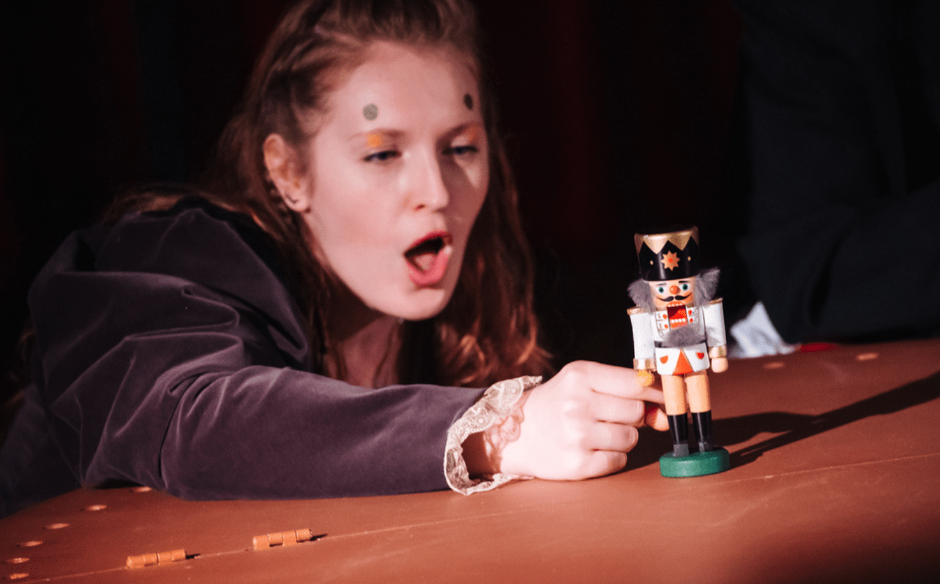 Цирк с предметами