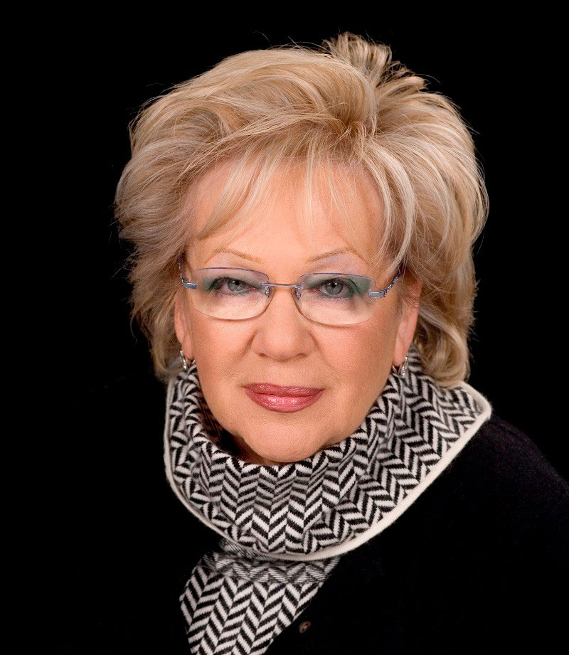 Галина Волчек